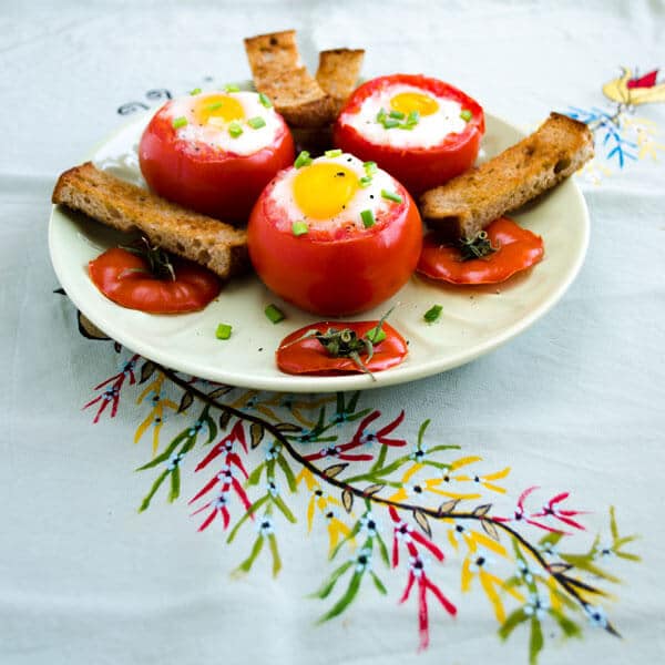 #Egg Stuffed Tomatoes 鸡蛋番茄
