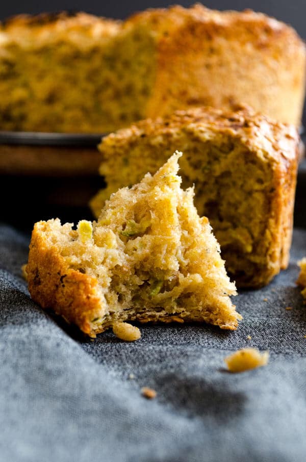 Fluffy Zucchini Bread | #zucchini #bread #baking | giverecipe.com 毛茸茸的西葫芦面包| #西葫芦# | giverecipe.com #烤面包