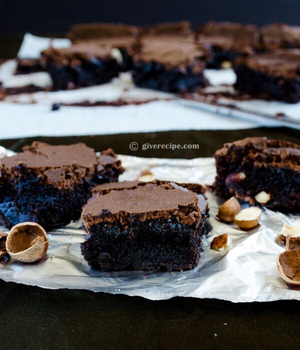 Double Chocolate Brownies | #chocolate #brownies #dessert | giverecipe.com 双层巧克力布朗尼| #巧克力#布朗尼#甜点| giverecipe.com