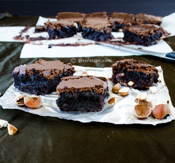 Double Chocolate Brownies | #chocolate #brownies #dessert | giverecipe.com 双层巧克力布朗尼| #巧克力#布朗尼#甜点| giverecipe.com