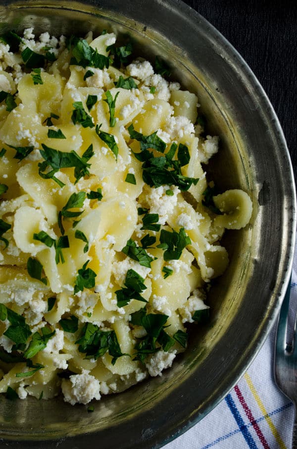 Pasta with Feta and Parsley | giverecipe.com | #pasta #feta 羊乳酪和欧芹意大利面| giverecipe.com | #意大利面#羊乳酪